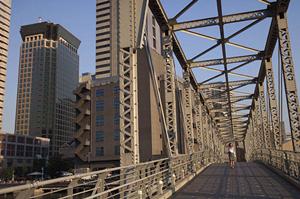 福岡の理想的な賃貸物件を提供する「ドリームステージ カフェコラボ店」:キャナルシティ前の魅力と特徴